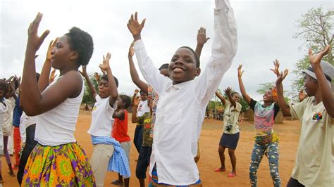 Jerusalema Dance Challenge Angola Community Birds Dance Jerusalema