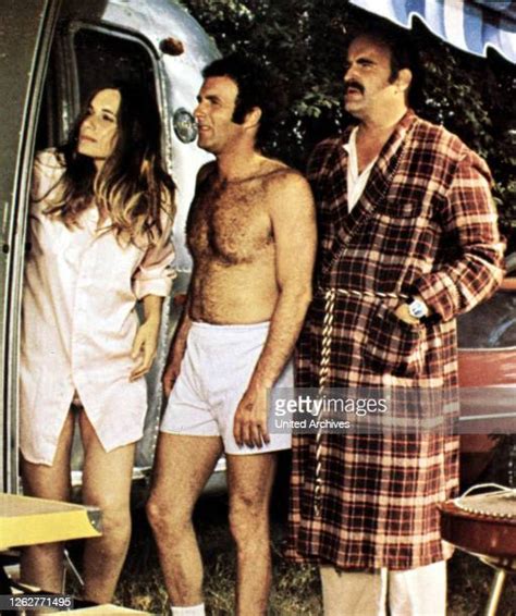 Sexy Hot Sally Kellerman Bikini Pics