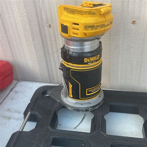 DEWALT 20V MAX XR Cordless Brushless Fixed Base Compact Router (Tool