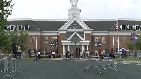 LeBron James opens school in hometown of Akron