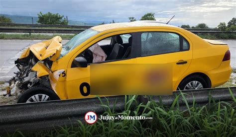 Choque Frontal Entre Una Camioneta Y Un Remis Uno Iba En Contramano