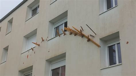 Tempête Ciaran au Relecq Kerhuon il photographie des planches de