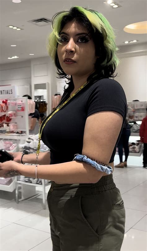 Busty Alt Girl W Green Hair And Nice Ass Boobs Forum