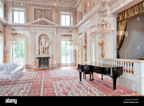 Sights of Warsaw. Nice interior in palace in Lazienki Park. Luxury ballroom Stock Photo - Alamy