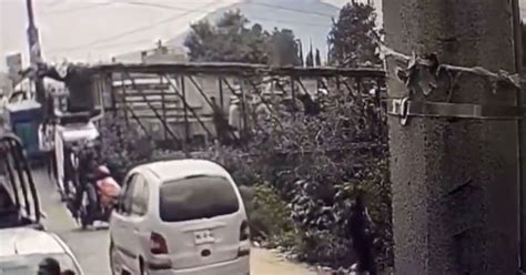 Video Captan Momento Exacto Del Derrumbe Del Puente Peatonal En