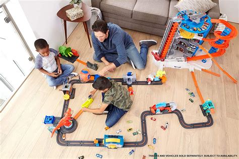 Hot Wheels GBF City Super Play Set Assortment Multicolour BigaMart