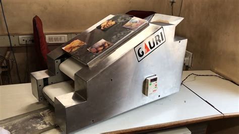 Gauri Brand Roti Making Machine In India India S Compact Roti Making