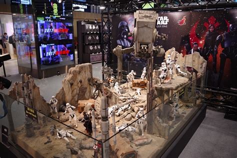 Hot Toys Marvell Dc Comics Cool C