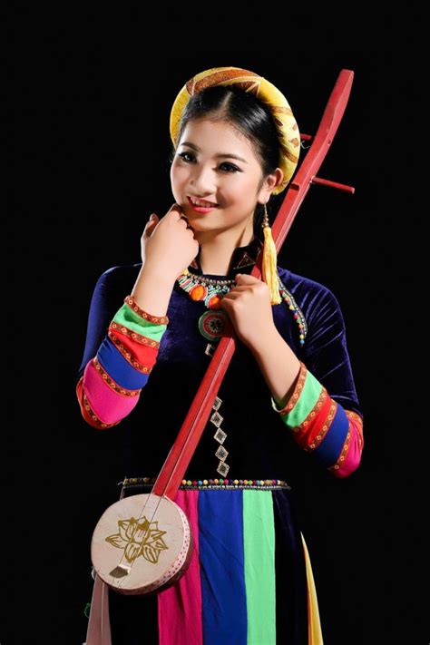 Hot Girl X Ng May G Y C Ch Nh T Vtv L Hoa Kh I Th I Nguy N P Trong Tr O M T To Tr N