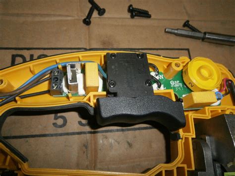 Лобзик DeWalt DW349-liru - DeWalt - Всё о ремонте инструмента