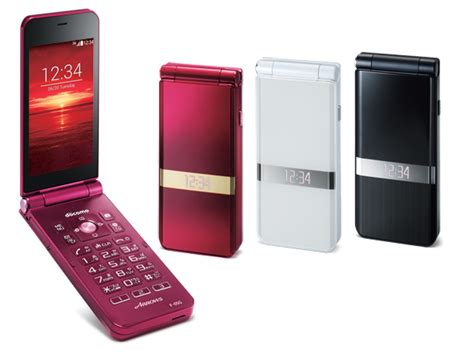 Fujitsu and DoCoMo Unveil the Arrows F-05G Handset, With Incredible ...