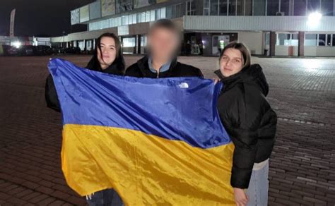 Україна повернула з окупованої території 17-річного хлопця - Вечірній Київ