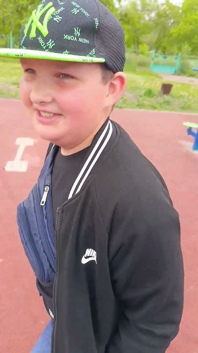 пацан 10 лет поднял 110кг становую тягу - YouTube