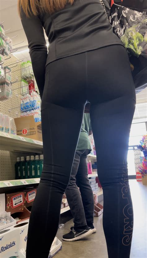 Redhead Milf In Leggings Spandex Leggings Yoga Pants Forum