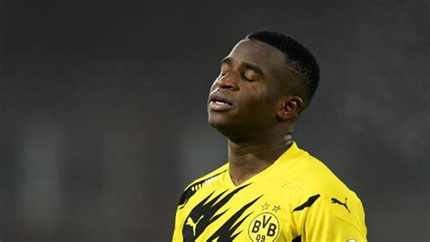 Perkenalkan Youssoufa Moukoko Pencetak Gol Termuda Di Bundesliga