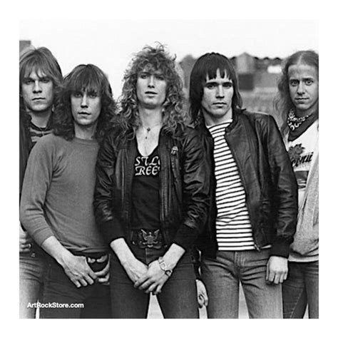 The Mysterious Story Behind StageIt's Most Notorious Riot Artist