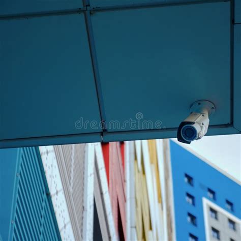 outdoor rvi surveillance security camera   entrance   residenti