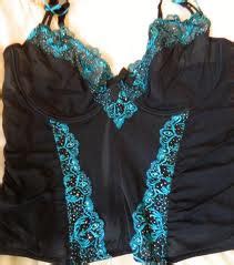 Lady Sue et ses dessous Comment naquit mon fétichisme des bas nylons et de la lingerie et