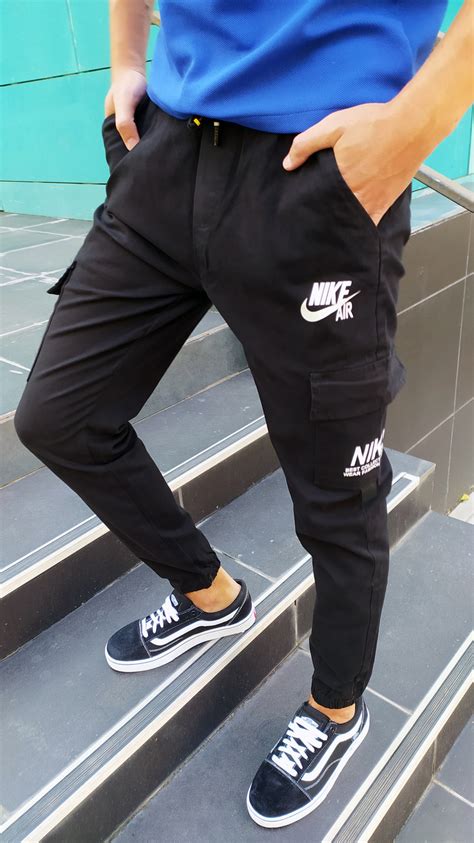 Мужские Джогеры Nike Черные — Купить Недорого на Bigl.ua (1710119807)