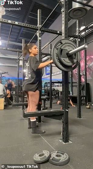 Toupouu Turns Heads At The Gym With Her Naked Outfit Daily Mail Online