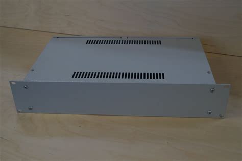 Корпус 19 дюймов для монтажа в стойку 19 360 2U G, серый