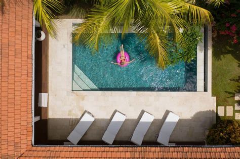 Can You Sunbathe Naked Or Skinny Dip In Your Own Yard Heres What