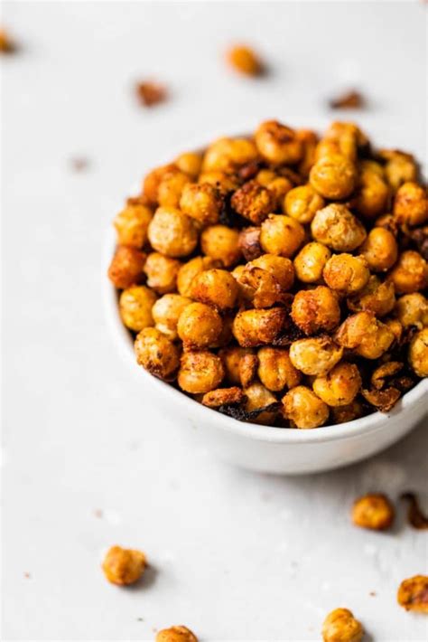 How to Make Crunchy Roasted Chickpeas-The Almond Eater