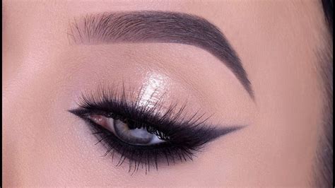 How To Do Glossy Eye Makeup Saubhaya Makeup