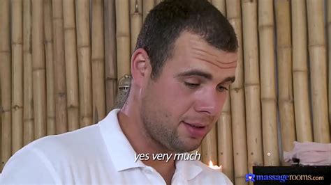 Massage Rooms Babe With A Perfect Tight Body Gives Oil Body Massage XNXX