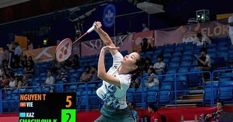 Hot girl cầu lông Thùy Linh không thể tạo bất ngờ trước cựu vô địch thế giới