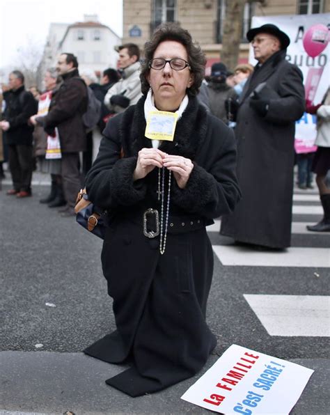 Mass Protest Held In France To Fight Plans For Gay Marriage Law DER SPIEGEL