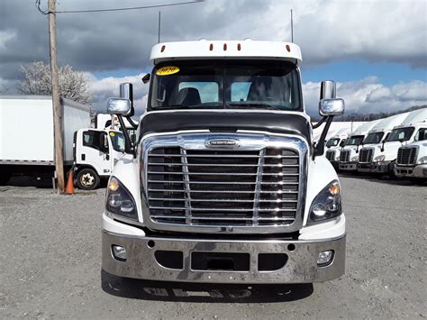 2020 FREIGHTLINER MERCEDES CASCADIA 125 VEH 880393 à vendre Camions d