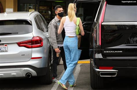 Sophie Turner Nude OnlyFans Leaks Fappening Page FappeningBook