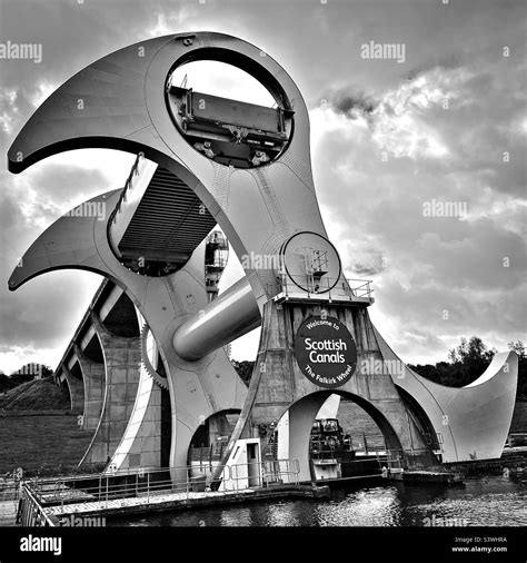 The Falkirk Wheel Stock Photo Alamy