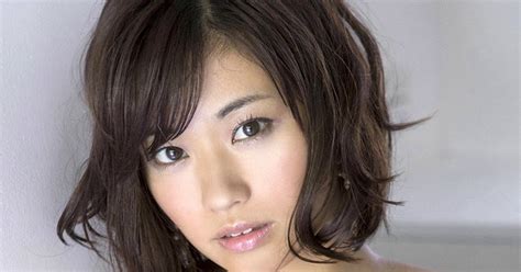 Hitomi Yasueda 安枝瞳 Seductive black lingerie AromePink