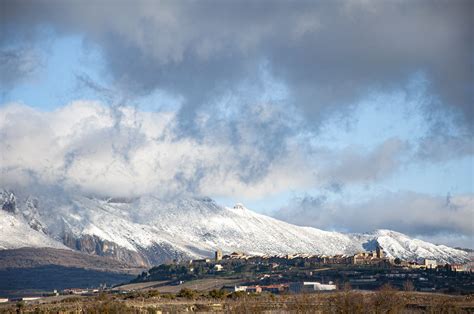 Laguardia Ma Ana Con Helada Y Nieve En La Sierra Tolo O Eitb Eus