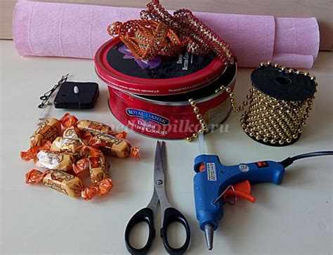 Новогодние часы из конфет своими руками. Мастер-класс с фото