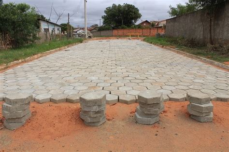 Jornal O Victoriano De Avar Prefeitura De Avar Pavimenta Rua Entre