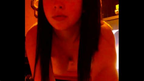 Showing Her Body XVIDEOS