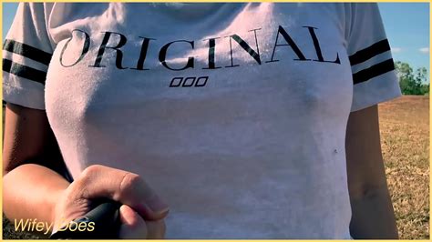 Wife Walks Around Golf Course Braless XVIDEOS