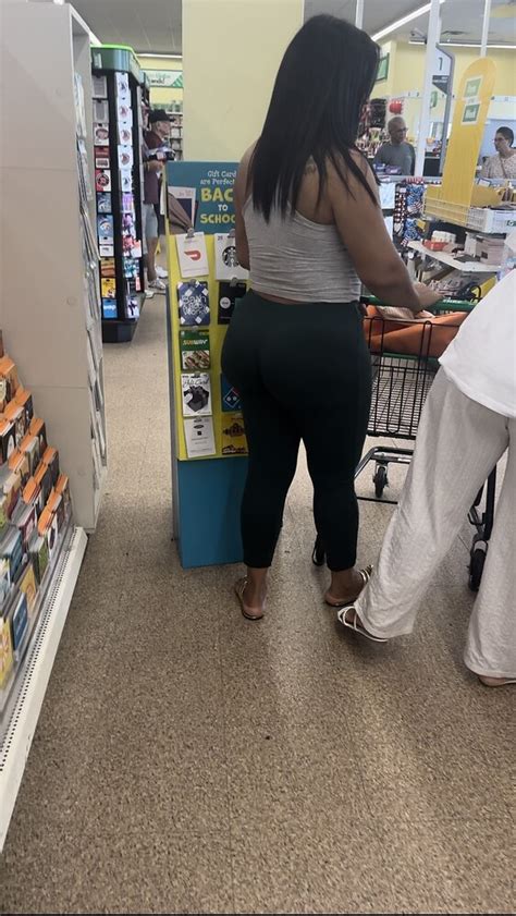 Big Latina Bbl In Green Leggings Phat O C Vid Spandex Leggings Yoga Pants Forum