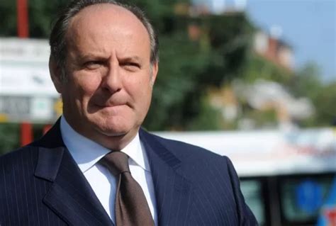 Gerry Scotti Voglio Rinunciare Al Vitalizio Ma Non Ci Riesco