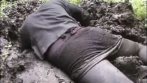 Mud Clothed Free Solo Man Porn Video XHamster