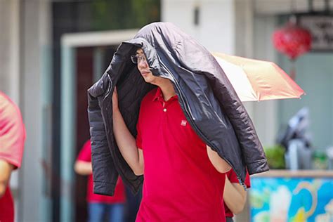 Tháng 5 cả nước nắng nóng nhiều hơn có nơi đặc biệt gay gắt Tuổi Trẻ