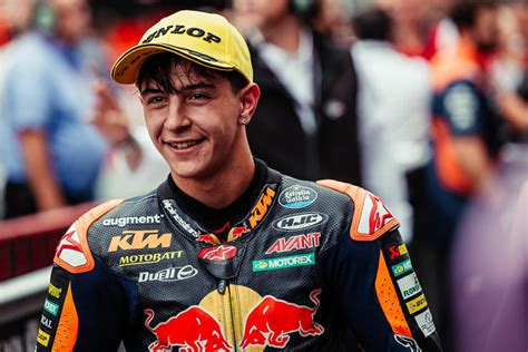 José Antonio Rueda y el novato Xabi Zurutuza en Red Bull KTM Ajo Moto3