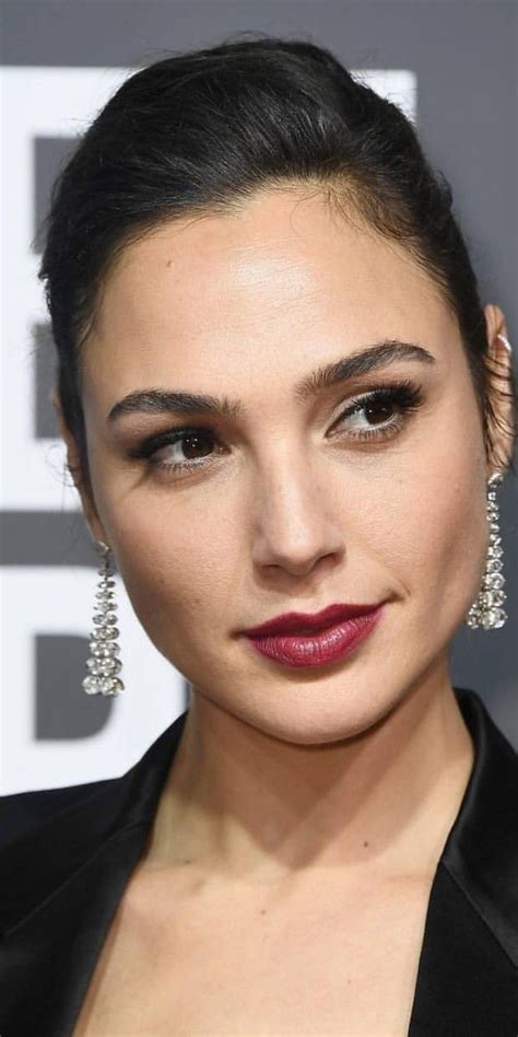 Gal Gadot Looking Gorgeous Gal Gabot Gal Gardot Gal Gadot