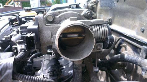 Чистка дроссельной заслонки — Hyundai Accent (2G), 1,5 л, 2007 года ...