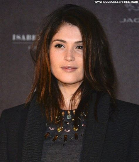 Gemma Arterton Exhibition Babe Posing Hot High Resolution Fashion