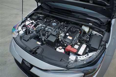 VaŽiuota 2021 M „toyota Corolla Hybrid Review