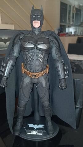 Batman The Dark Knight Christian Bale Hot Toys Escala Em Montes Claros Clasf Lazer